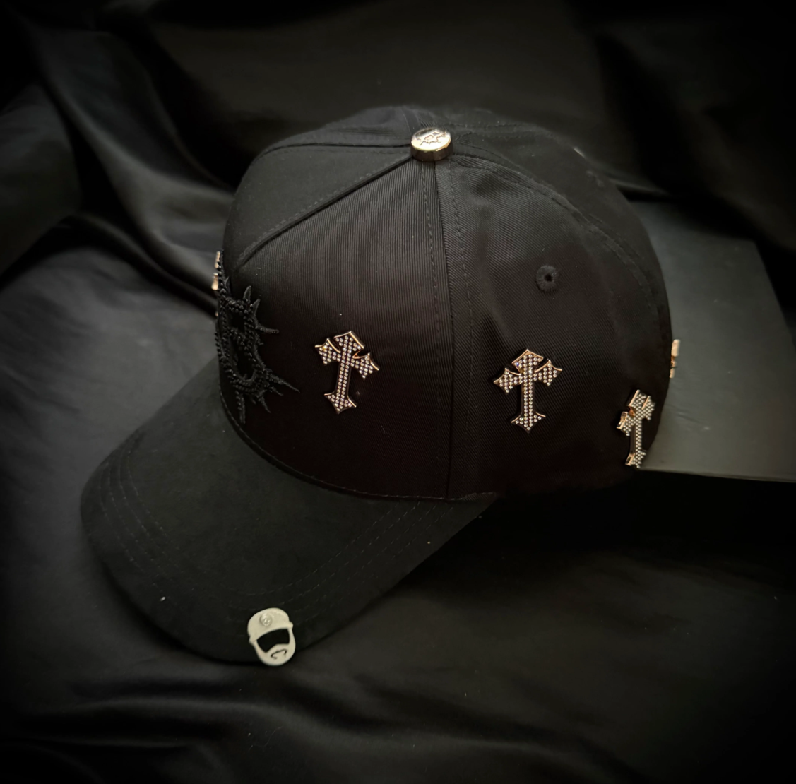B CROSS Con Clip Cap