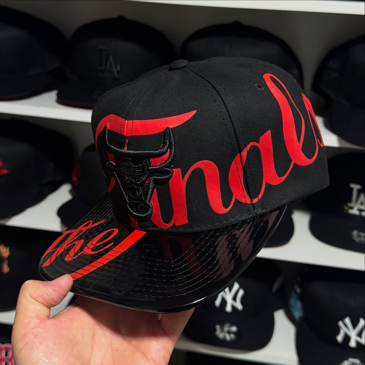 GORRA THE FINALS
